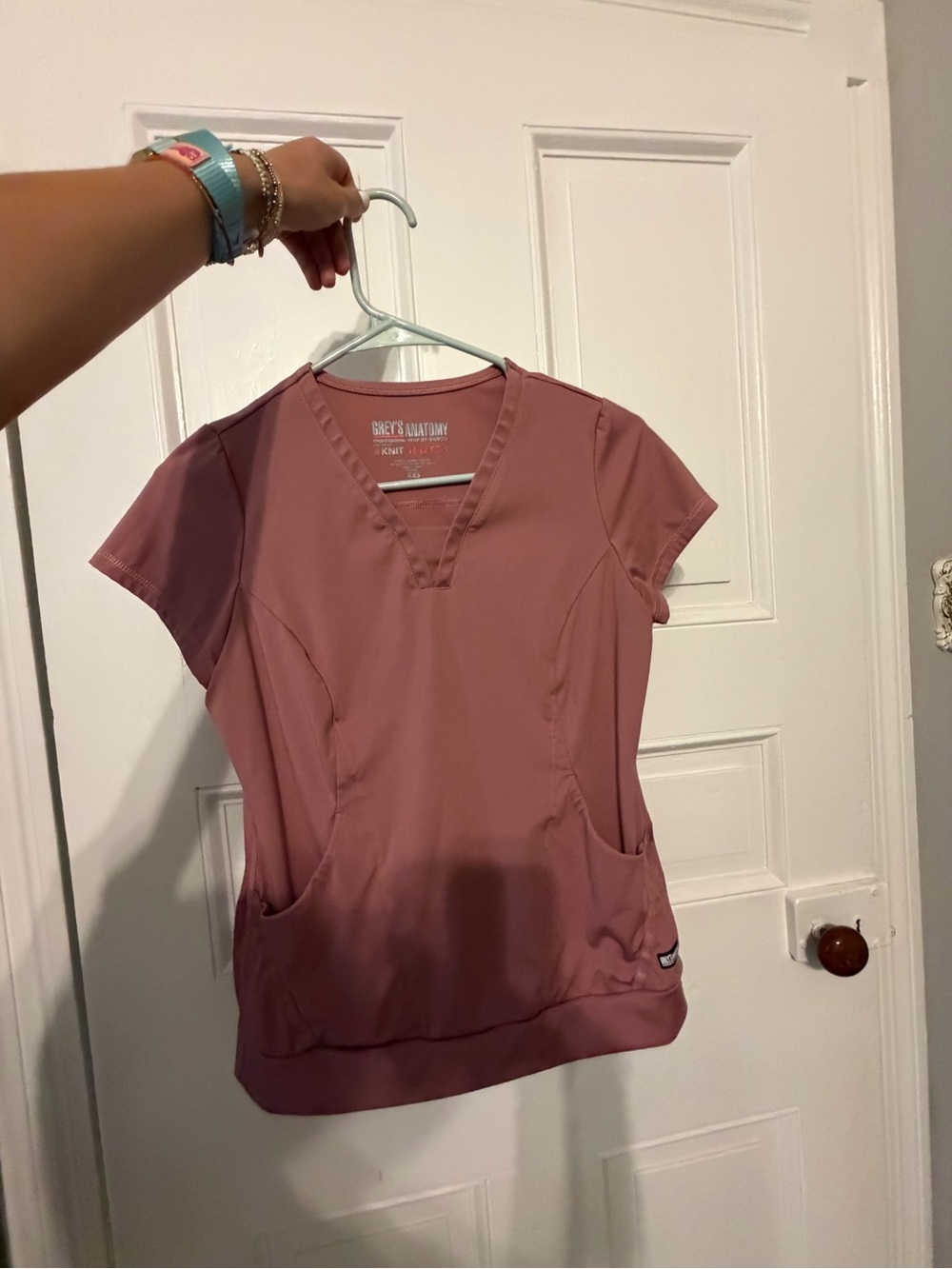 Grey's Anatomy Short Sleeve V-Neck Scrub Top in Dusty Rose